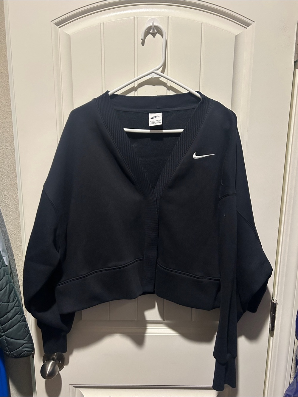 Nike Black Women's Cropped Oversized Cardigan with Swoosh